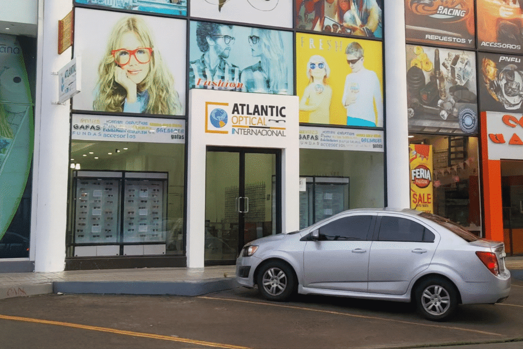 Atlantic Optical en la Zona Libre de Colón, República de Panamá