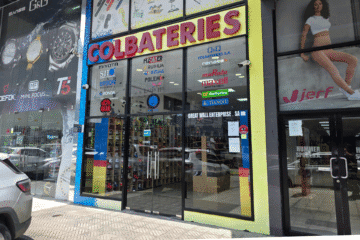 Showroom de Q&Q Colbateries, S.A. en la Zona Libre de Colón, República de Panamá