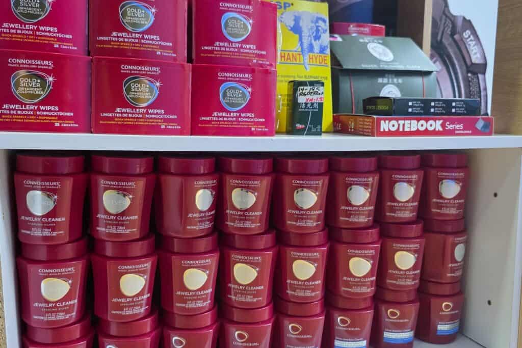 Beta Trading internacional distribuye accesorios de plata 925, goldfield de 18K y Acero 316 desde la Zona Libre de Colon