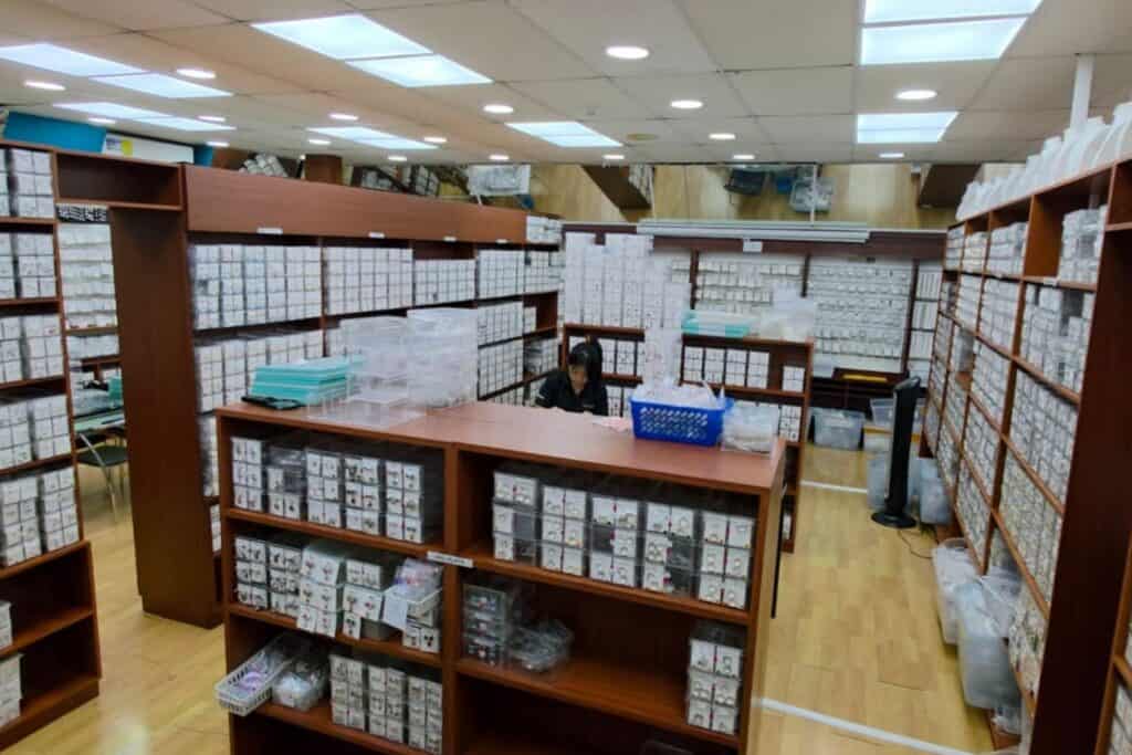 Beta Trading internacional distribuye accesorios de plata 925, goldfield de 18K y Acero 316 desde la Zona Libre de Colon