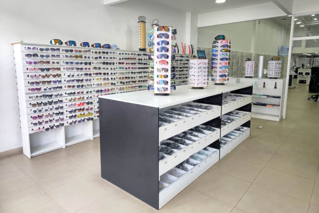 Discovery Optical Fachada en la Zona Libre de Colón, República de Panamá