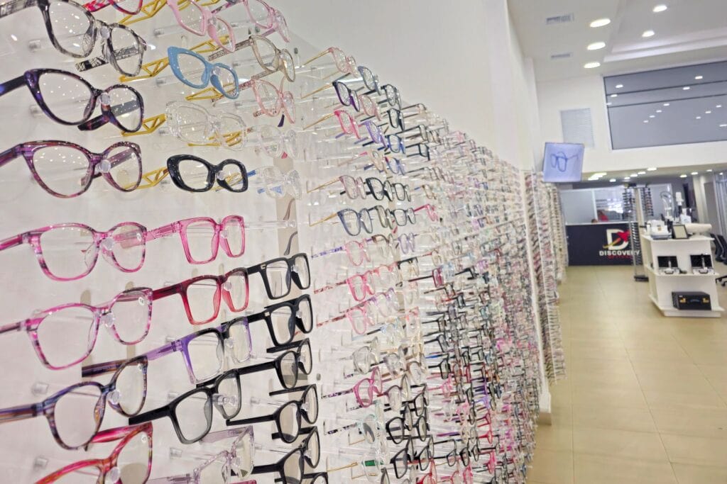 Discovery Optical Fachada en la Zona Libre de Colón, República de Panamá