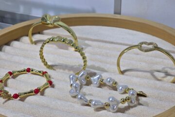 Jaziz Zona Libre es una empresa especializada en la distribución de accesorios de alta calidad en plata 925 y oro laminado 18K.